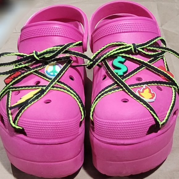 Platform Clogs - Picture 2 of 7